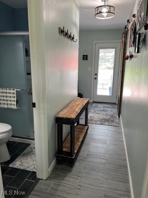 5795 Merwin Chase Road Brookfield, OH 44403 - Photo 8 of 39 Doorway with baseboards