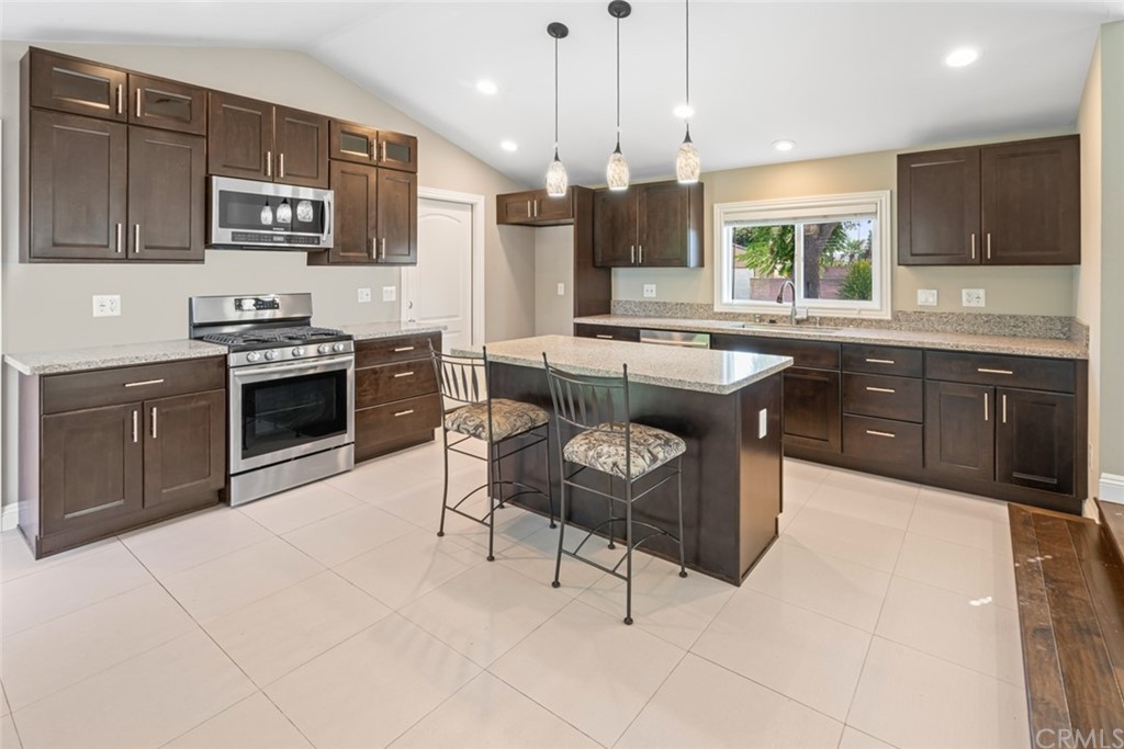 4502 Walnut Avenue Long Beach, CA 90807 - Photo 8 of 25