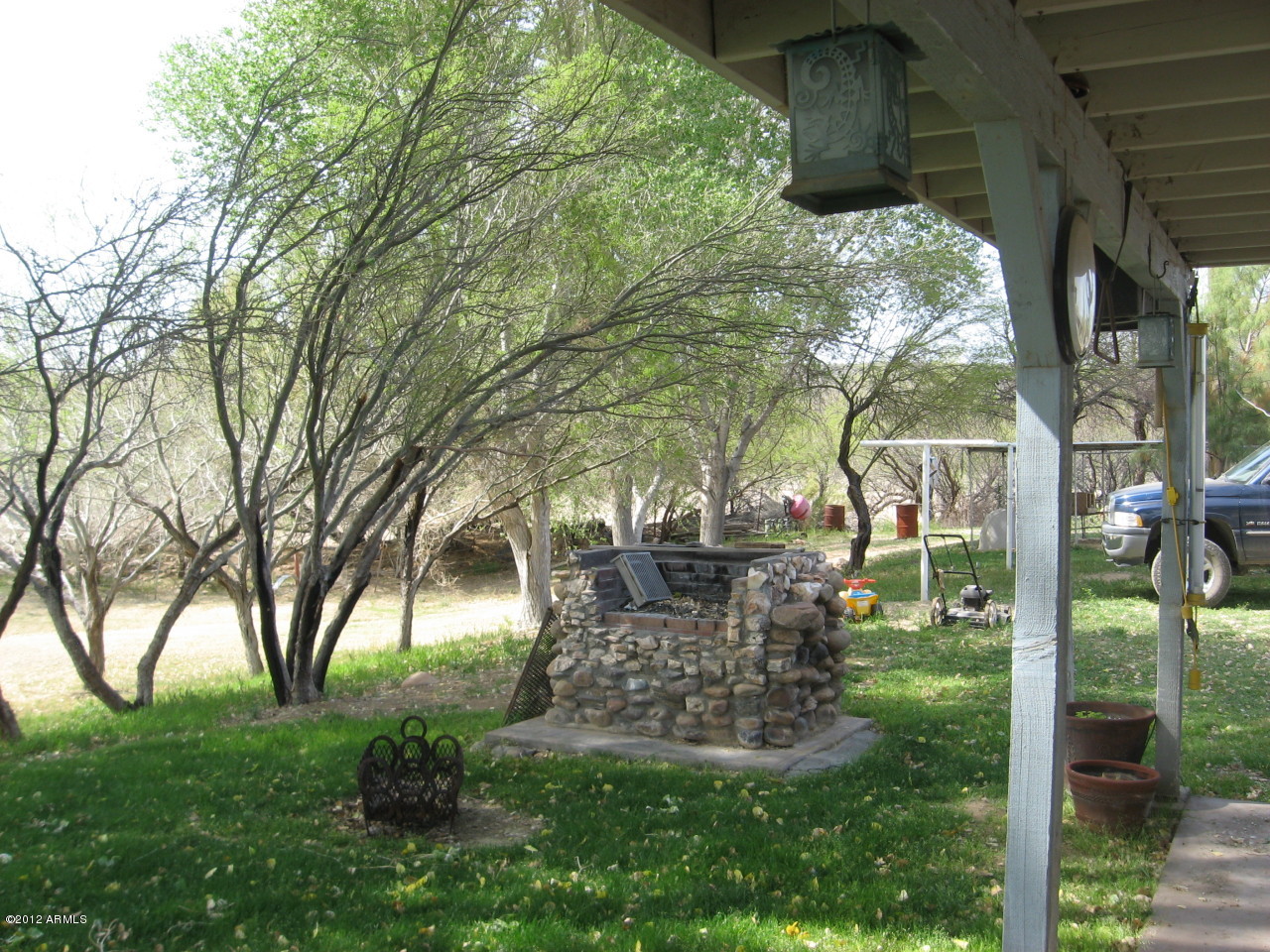 36700 South Rincon Road Wickenburg, AZ 85390 - Photo 4 of 15 BBQ area