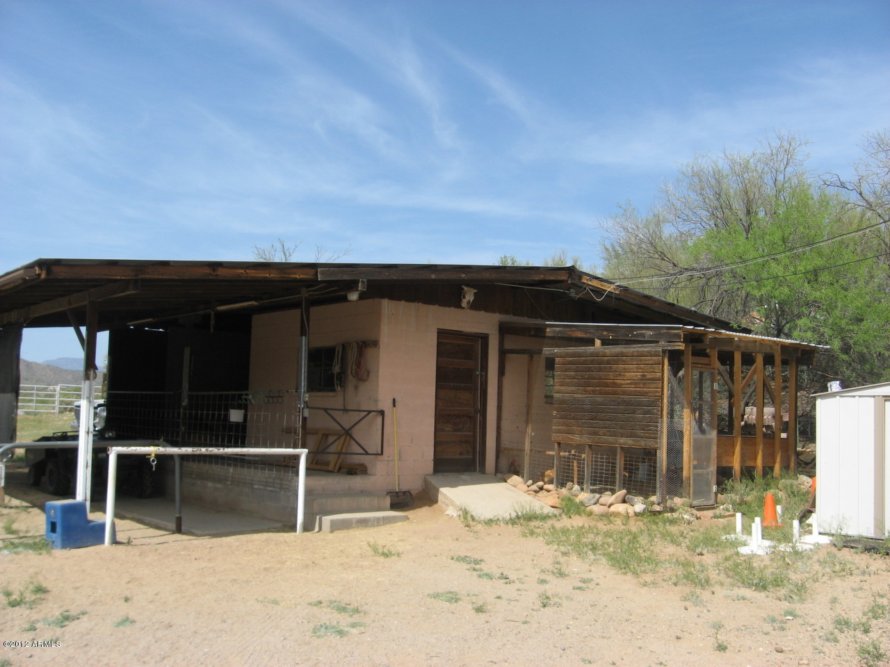 36700 South Rincon Road Wickenburg, AZ 85390 - Photo 9 of 15 Tack room & hay storage