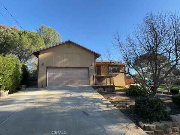 $2,100 | 4655 Hawaina Way, Kelseyville, CA 95451