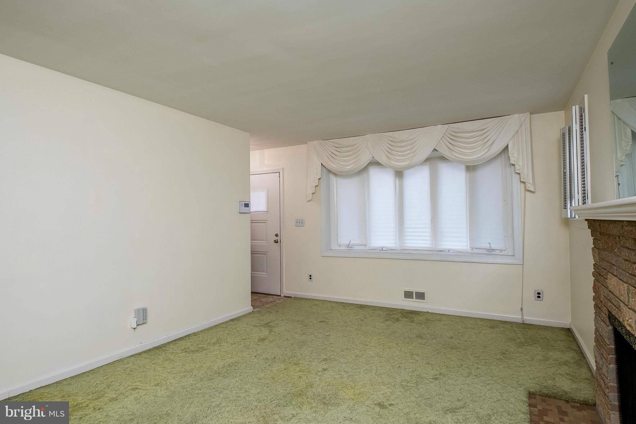 4507 Hargrove Road Temple Hills, MD 20748 - Photo 5 of 23 Living Room