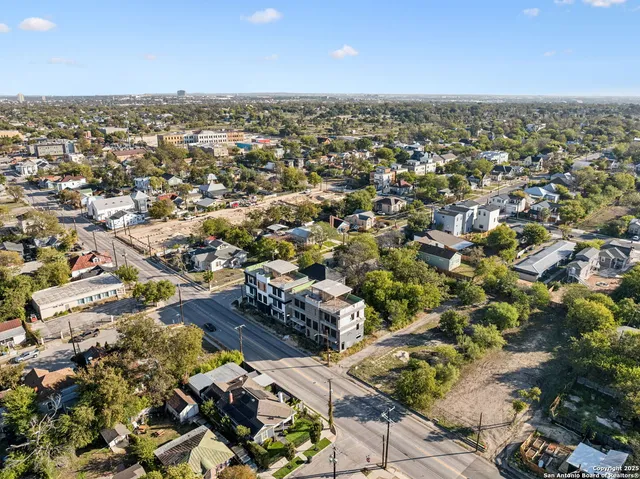 $849,000 | 412 South Hackberry, Unit 1 2 3 & 4, San Antonio, TX 78203