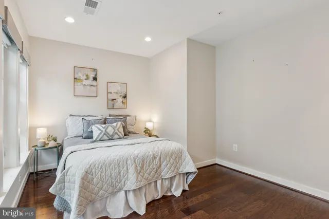 $4,900 | 8091 Red Hook Street, Rockville, MD 20855