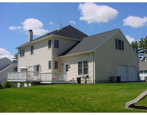 8 Hawthorne Road Shrewsbury, MA 01545 - Photo 2 of 9 Gallery Image 2