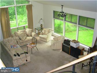 704 Preston Road Glenside, PA 19038 - Photo 3 of 6 Living Room