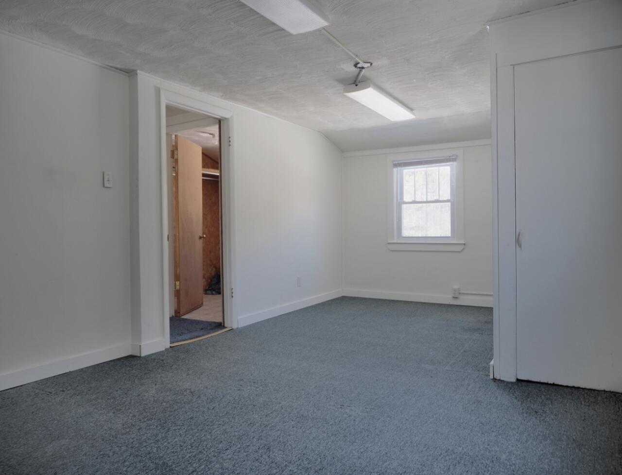 312 Northeast Road Standish, ME 04084 - Photo 17 of 37 batch_batch_P3100014