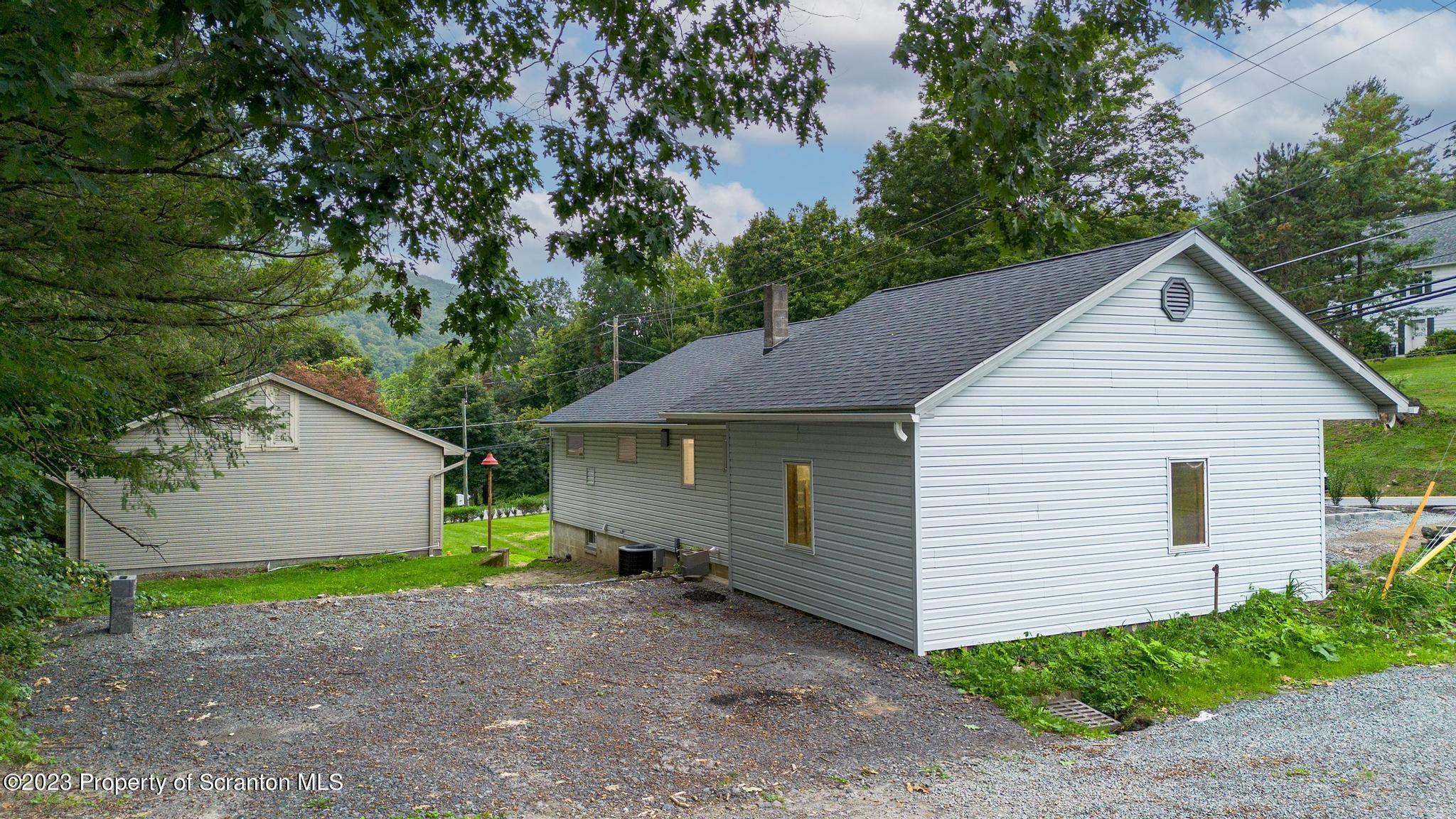 306 Layton Road Clarks Summit, PA 18411 - Photo 15 of 32 Gallery Image 15