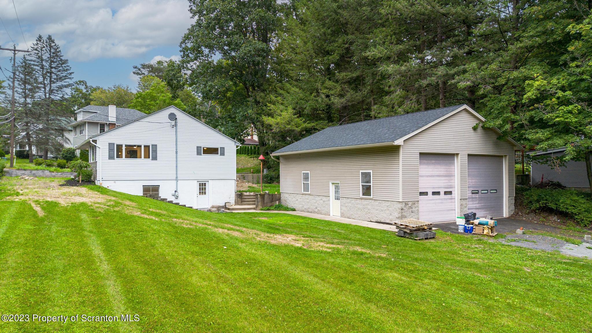 306 Layton Road Clarks Summit, PA 18411 - Photo 2 of 32 Gallery Image 2