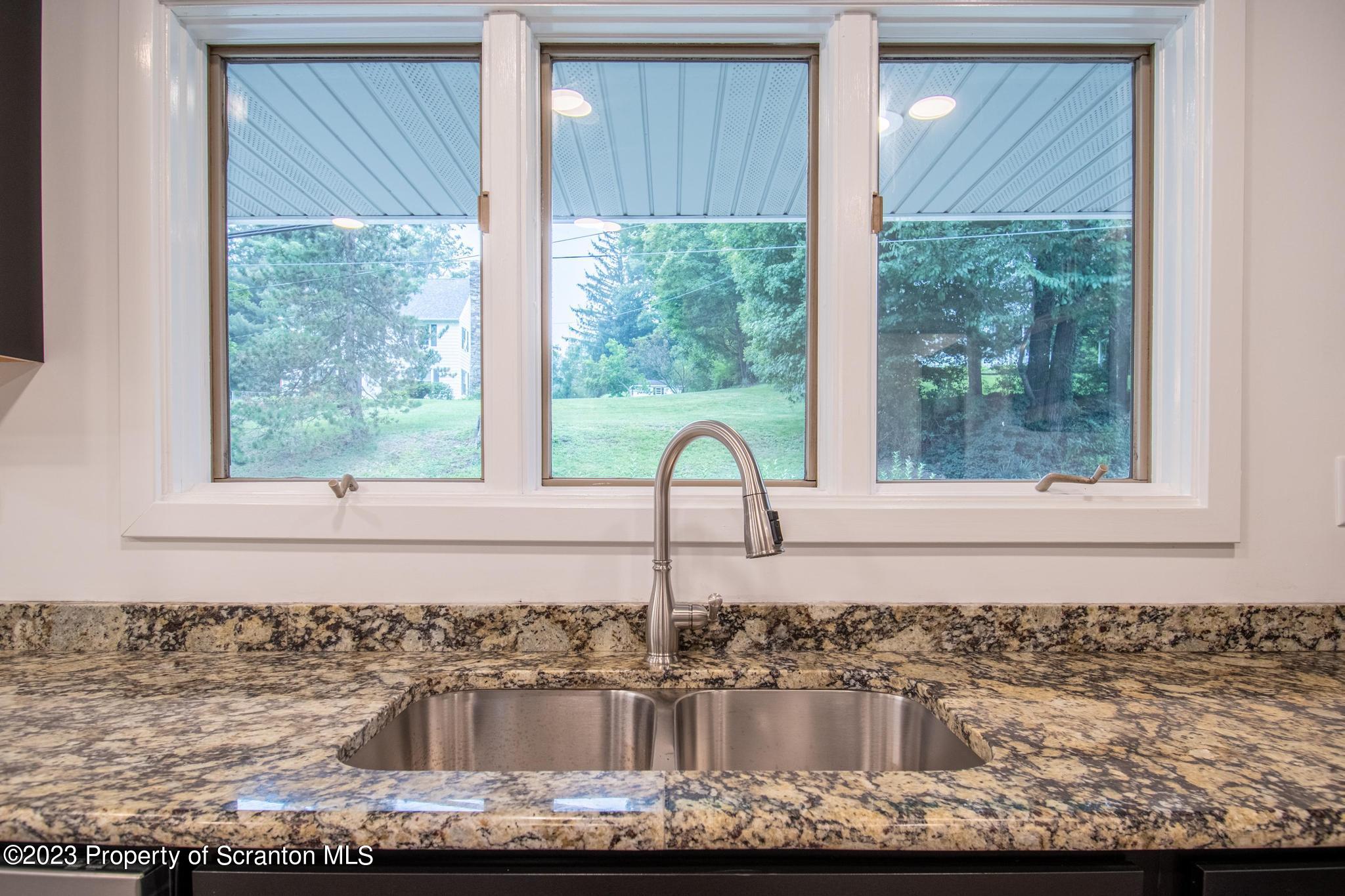 306 Layton Road Clarks Summit, PA 18411 - Photo 9 of 32 Gallery Image 9