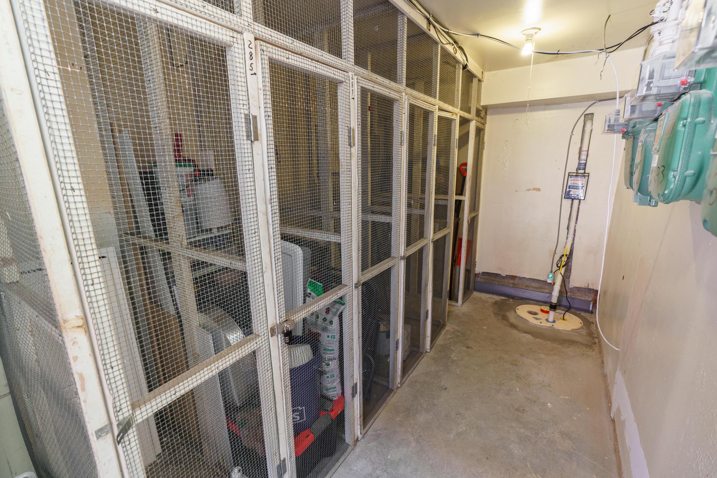 285 Lear Street, Unit 4 Columbus, OH 43206 - Photo 18 of 28 Storage Space