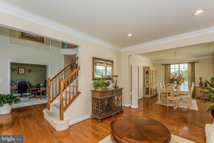 604 Sand Road Severn, MD 21144 - Photo 3 of 30 Interior (General)