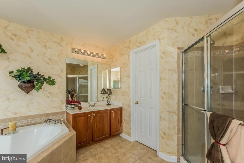 604 Sand Road Severn, MD 21144 - Photo 25 of 30 Bath (Master)