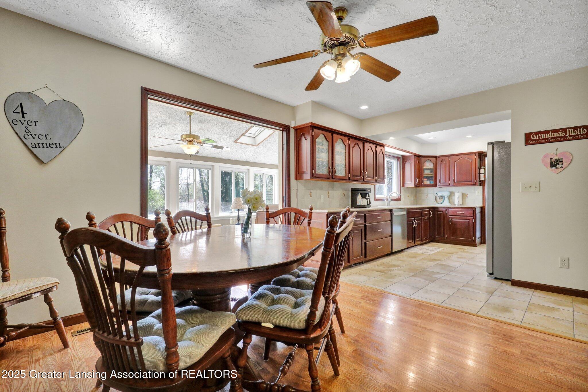 1430 Boichot Road Lansing, MI 48906 - Photo 34 of 67 34-web-or-mls-Open Ended Media-33