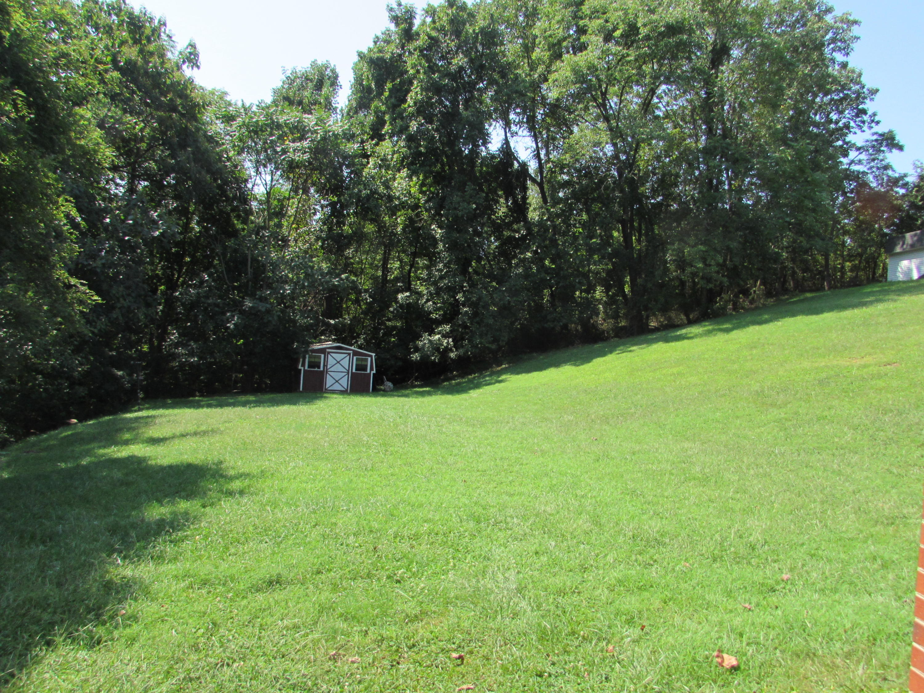 122 Old Brook Road Vinton, VA 24179 - Photo 17 of 18 060