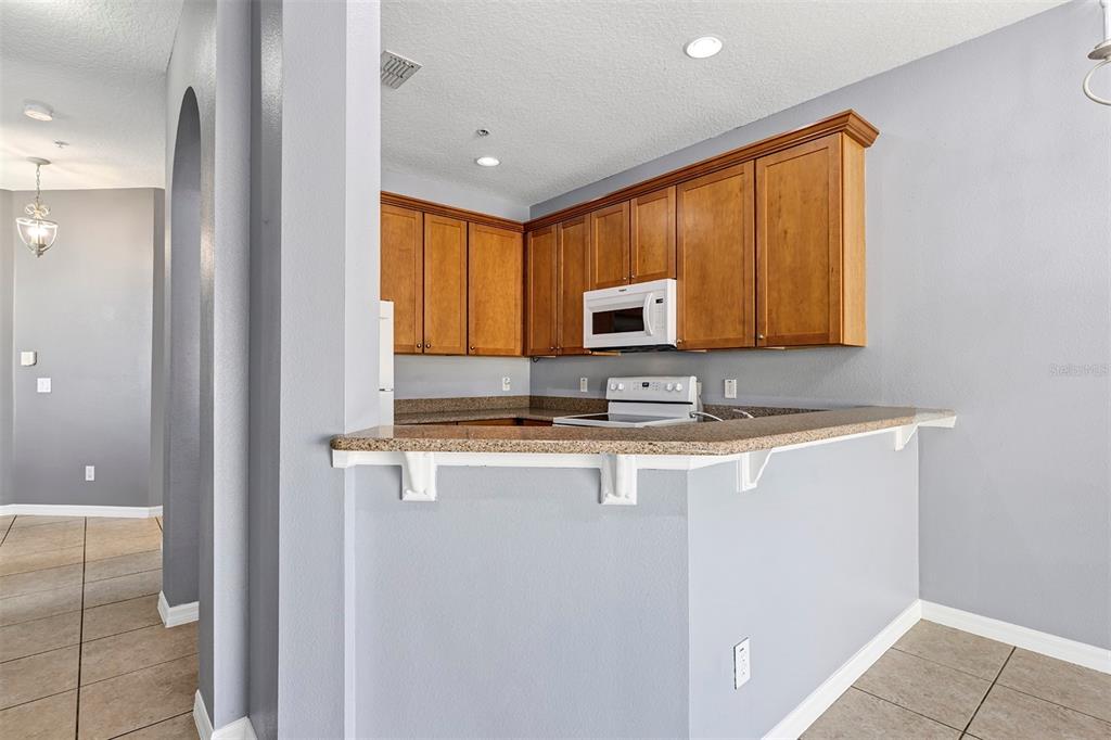 5863 Strada Capri Way Orlando, FL 32835 - Photo 11 of 56