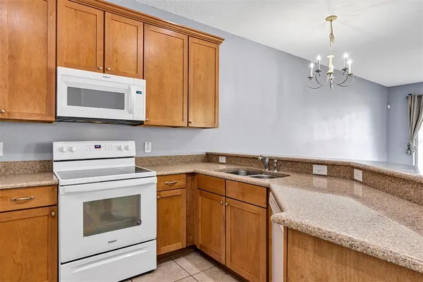 $315,000 | 5863 Strada Capri Way, Orlando, FL 32835