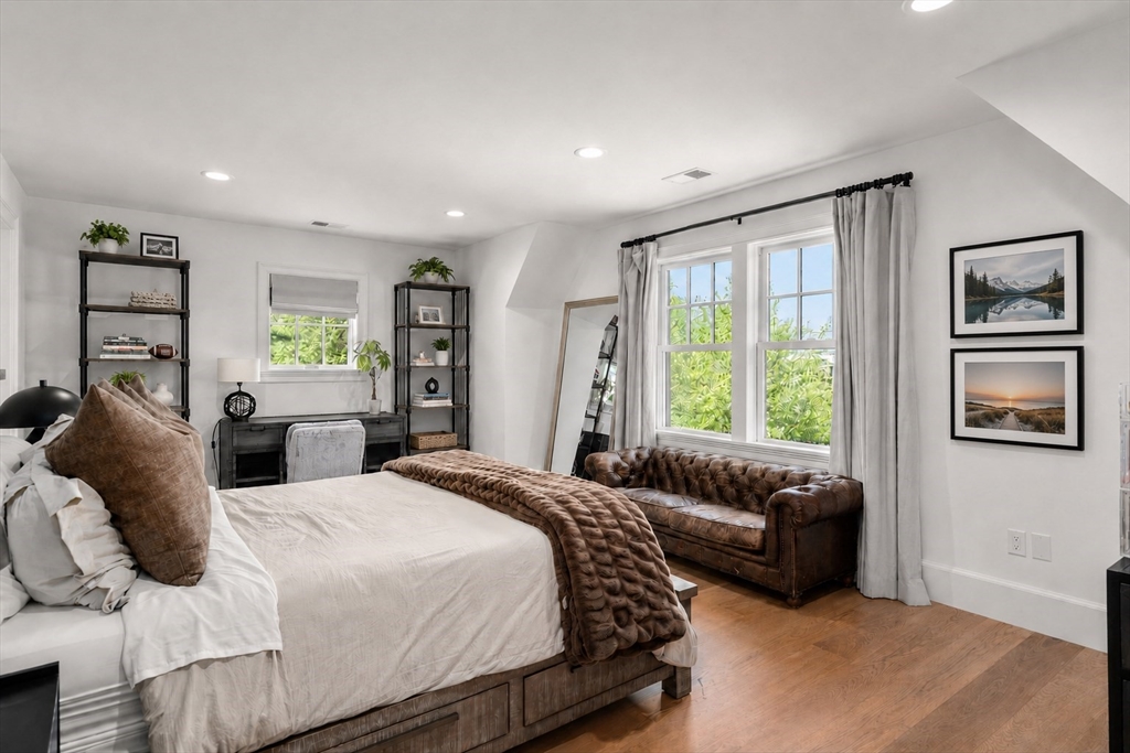 4 Wilson Way Dover, MA 02030 - Photo 23 of 38