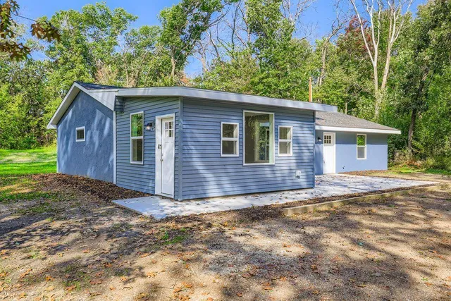 $349,000 | 27360 State Highway 47, Isanti, MN 55040