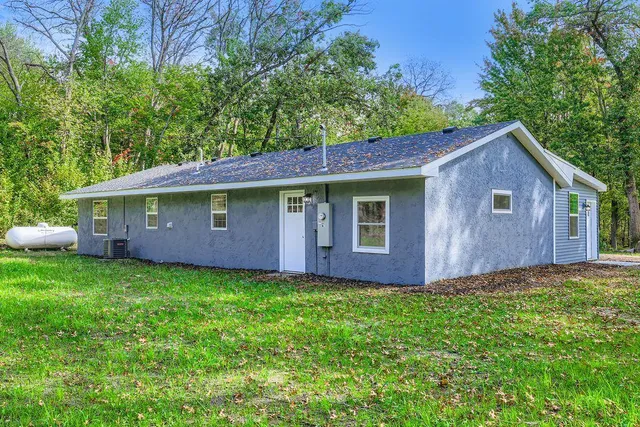 $349,000 | 27360 State Highway 47, Isanti, MN 55040