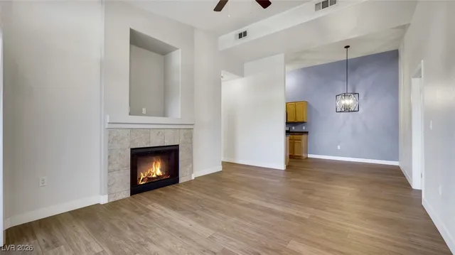 $1,640 | 2305 West Horizon Ridge Parkway, Unit 1224, Henderson, NV 89052