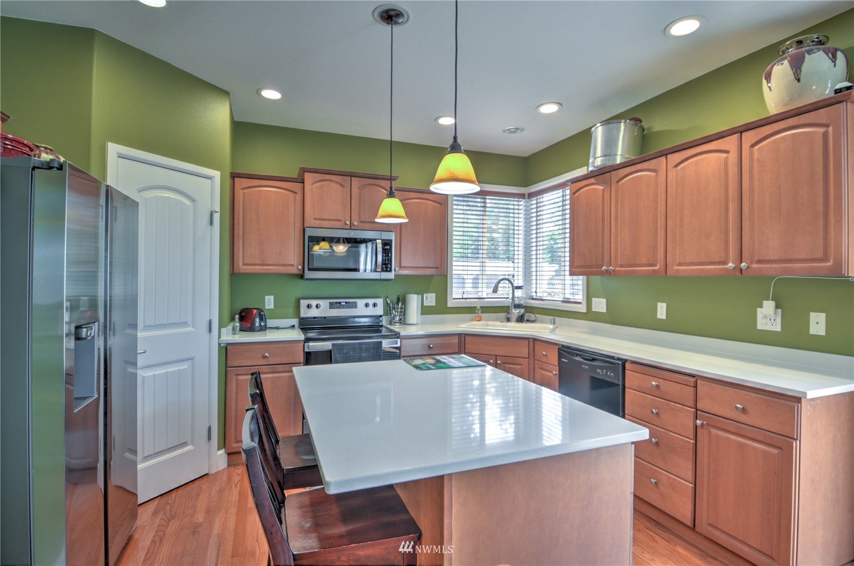 6949 Compass Street Southeast Lacey, WA 98513 - Photo 5 of 34