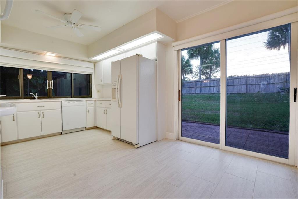 1015 Clipper Road Vero Beach, FL 32963 - Photo 2 of 23 Gallery Image 2