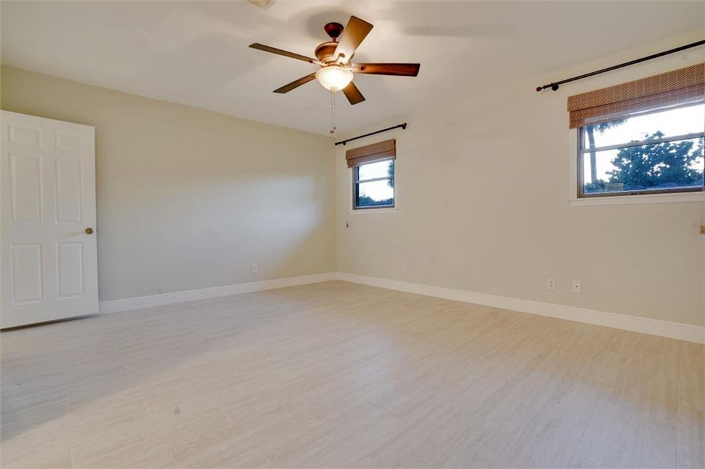 1015 Clipper Road Vero Beach, FL 32963 - Photo 6 of 23 Gallery Image 6