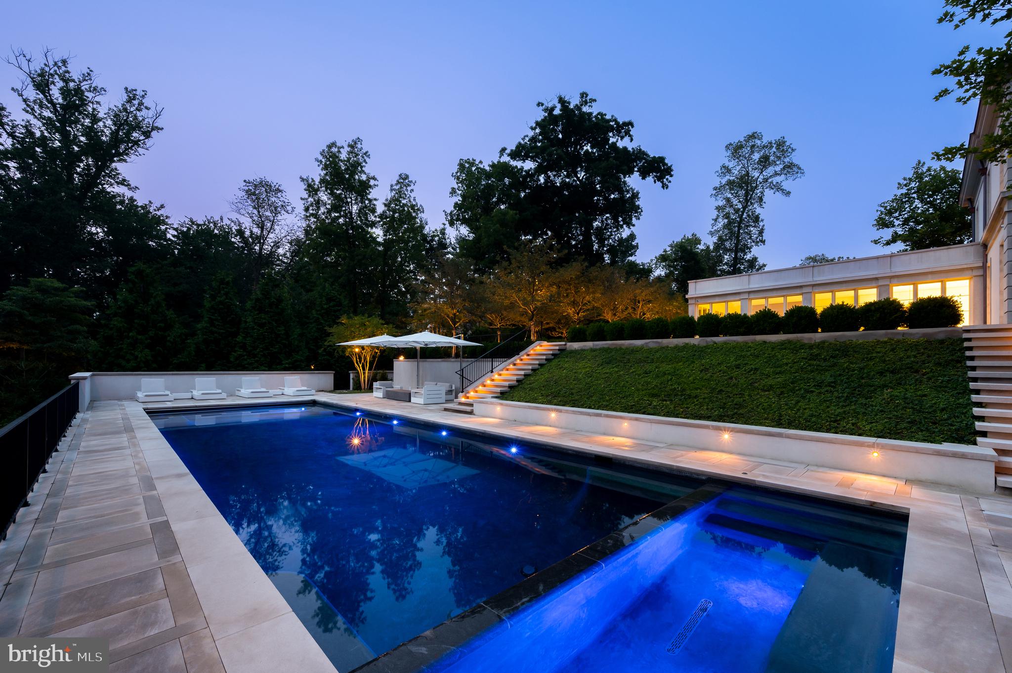 2400 Foxhall Road Northwest Washington, DC 20007 - Photo 3 of 50