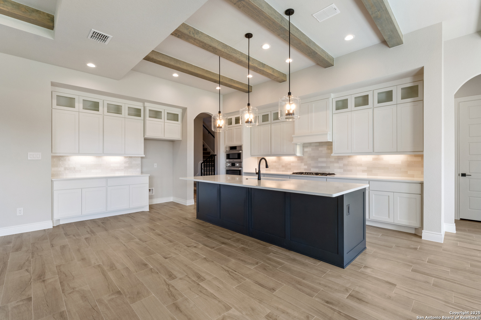 278 Allen Avenue Castroville, TX 78009 - Photo 9 of 30