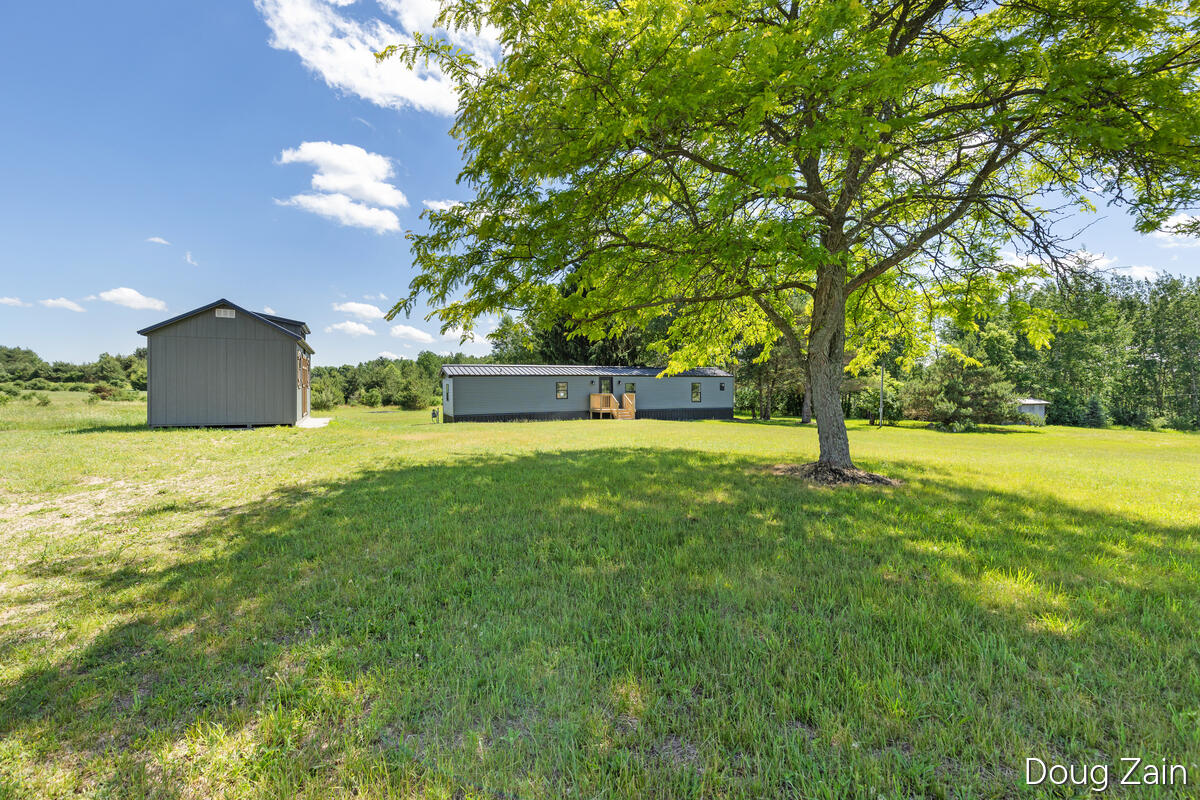 1595 North County Line Road Six Lakes, MI 48886 - Photo 32 of 33