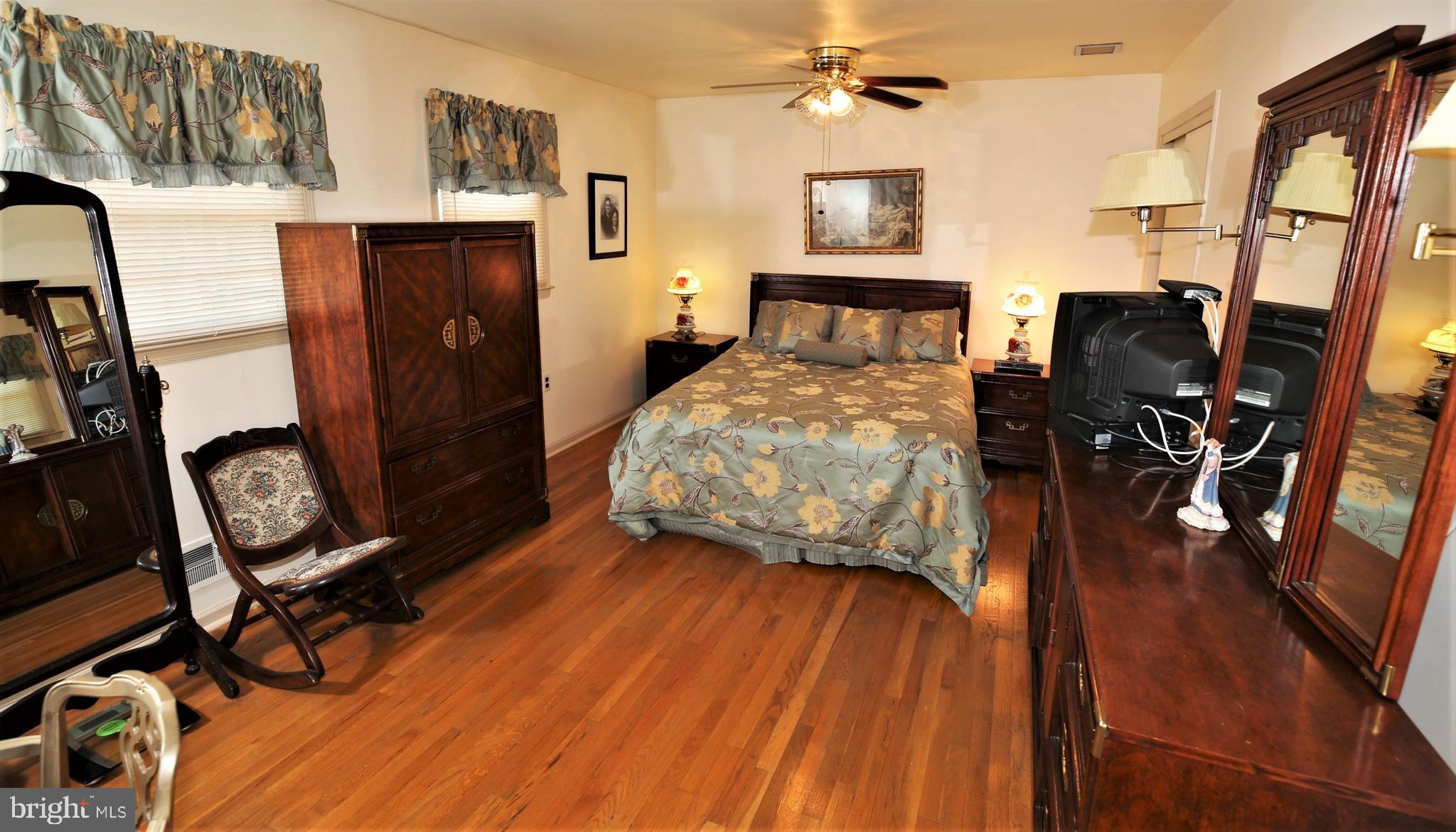 154 Princeton Hightstown Road Princeton Junction, NJ 08550 - Photo 32 of 57