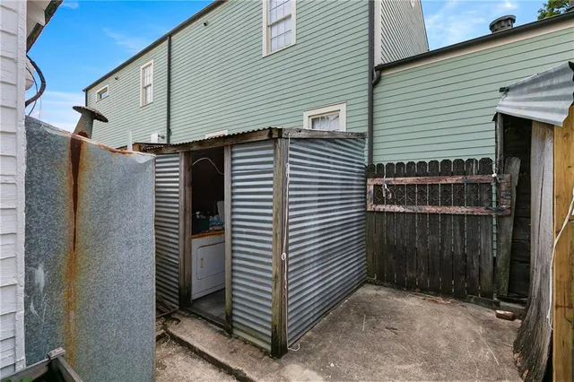 $1,800 | 4134 Constance Street, New Orleans, LA 70115