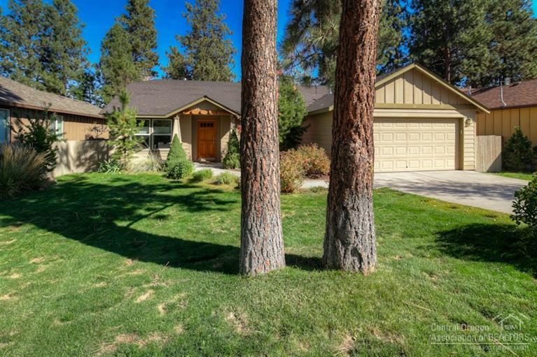 60968 Grayson Way Bend, OR 97702 - Photo 1 of 17 Primary Photo