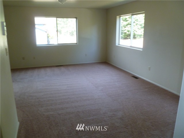 14971 Deception Road Anacortes, WA 98221 - Photo 9 of 12 Gallery Image 9