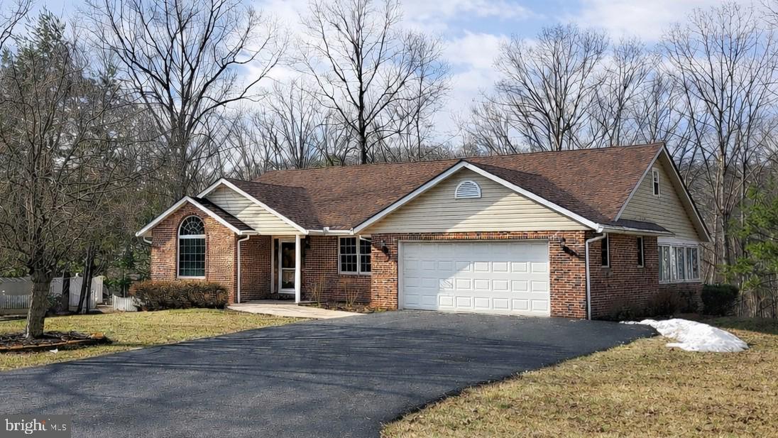 102 Spinnaker Court Ridgeley, WV 26753 - Photo 1 of 59