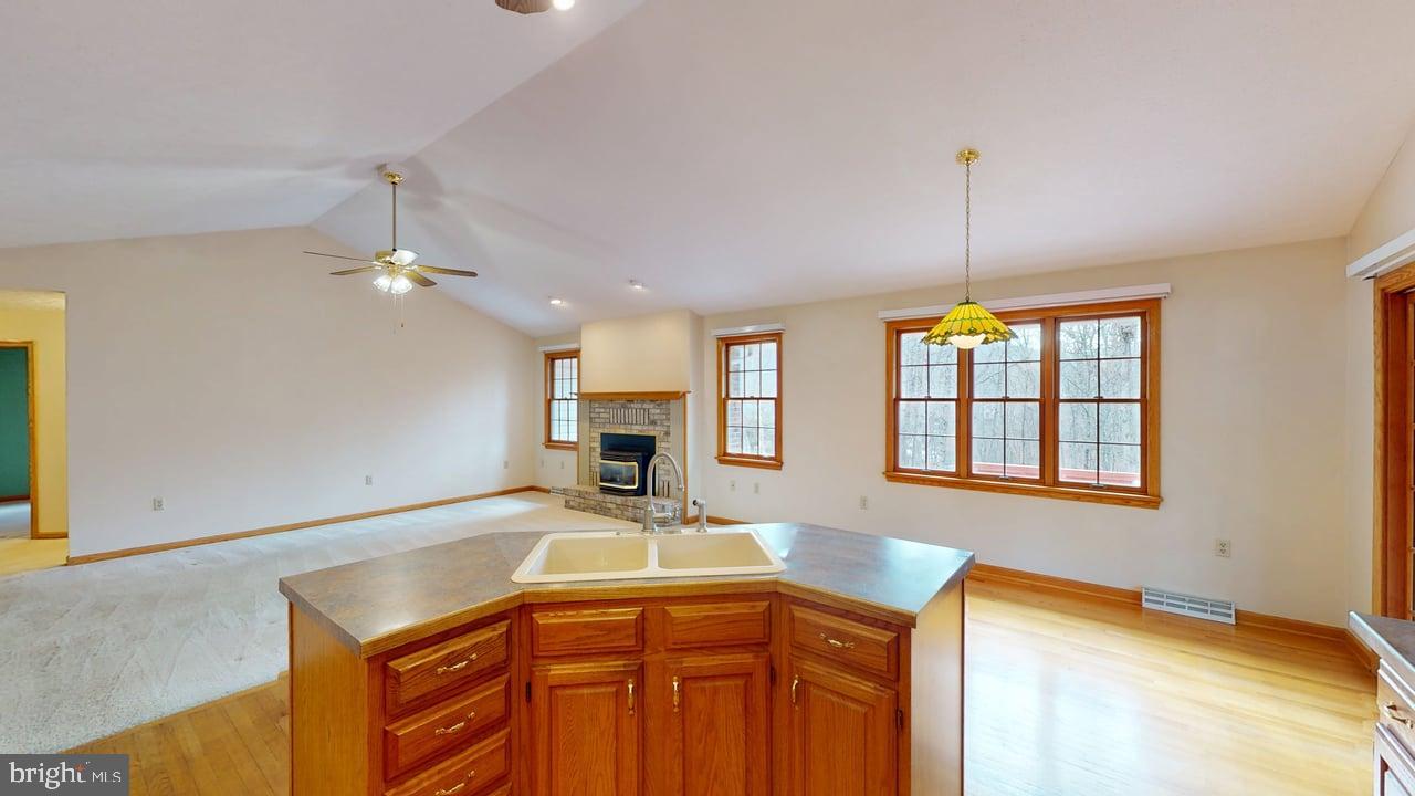 102 Spinnaker Court Ridgeley, WV 26753 - Photo 12 of 59