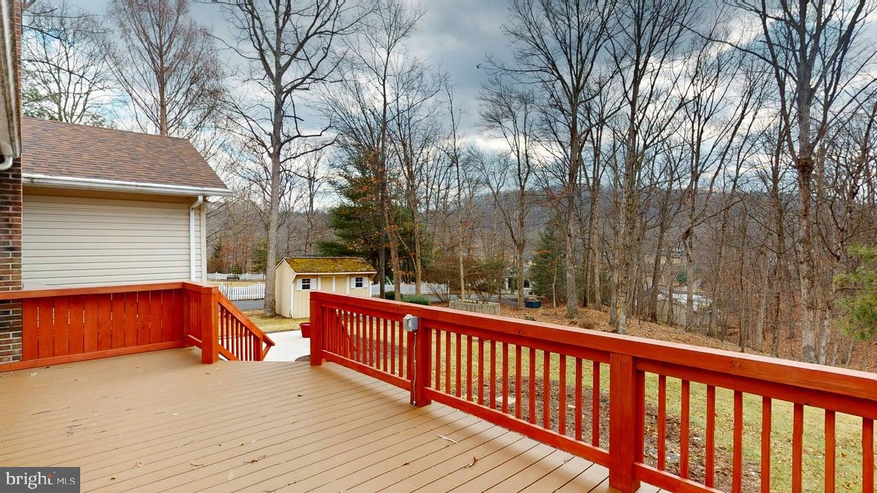 102 Spinnaker Court Ridgeley, WV 26753 - Photo 17 of 59