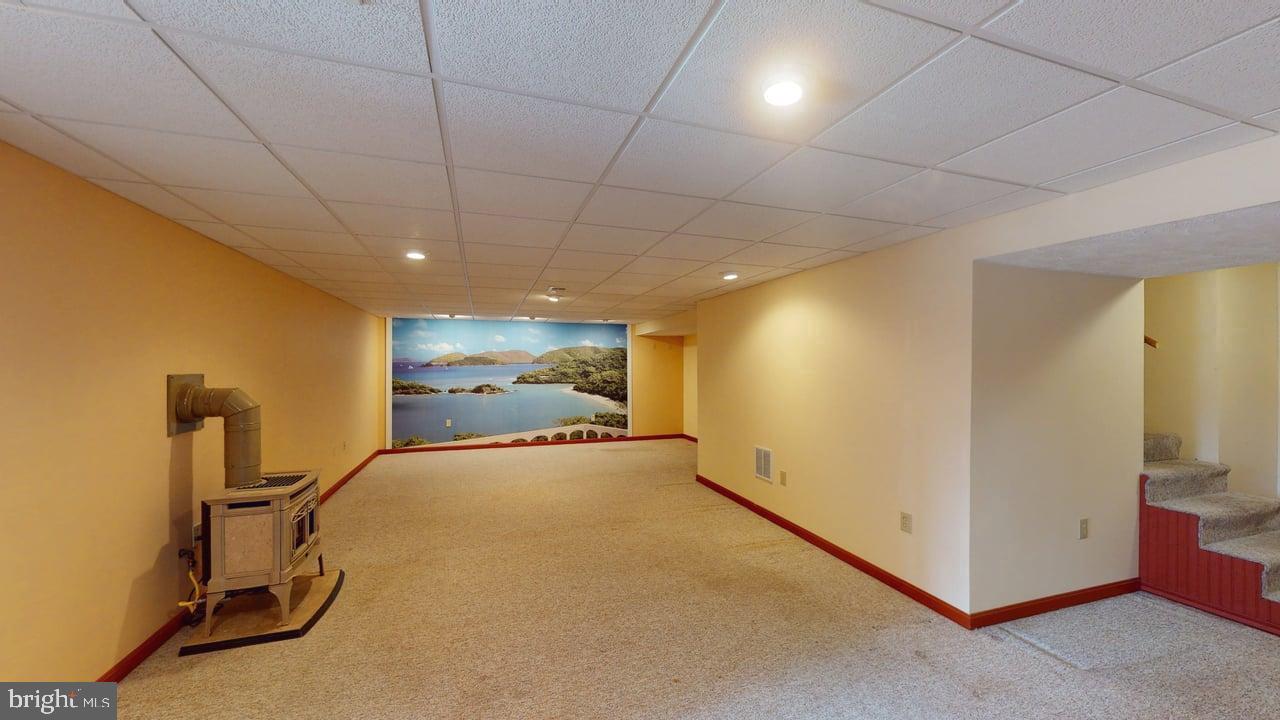 102 Spinnaker Court Ridgeley, WV 26753 - Photo 39 of 59 Rec room