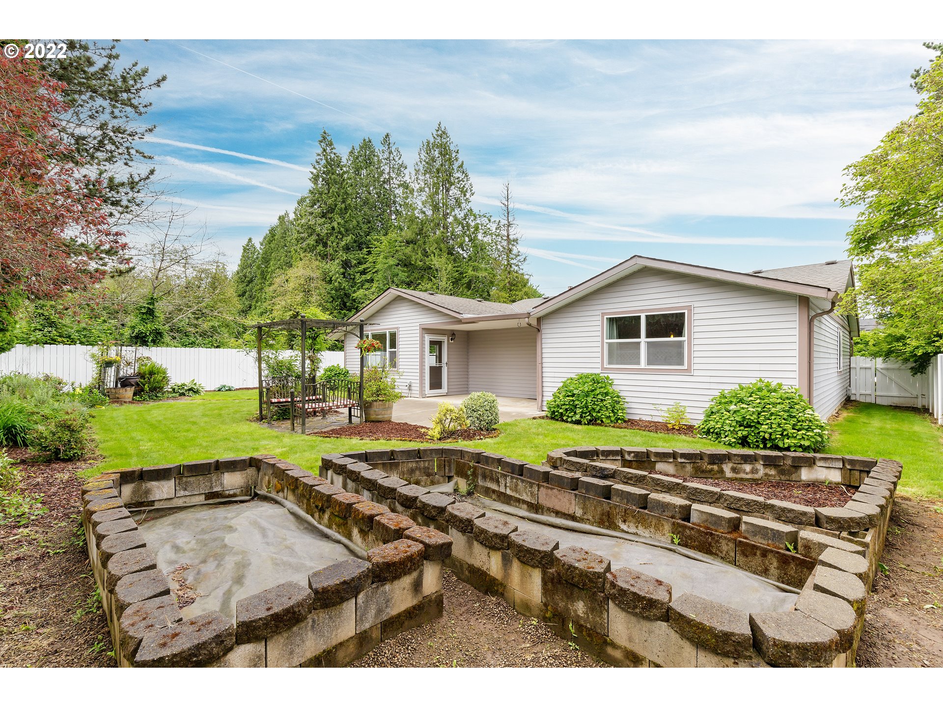 1930 Southeast Palmblad Road Gresham, OR 97080 - Photo 26 of 28 Garden