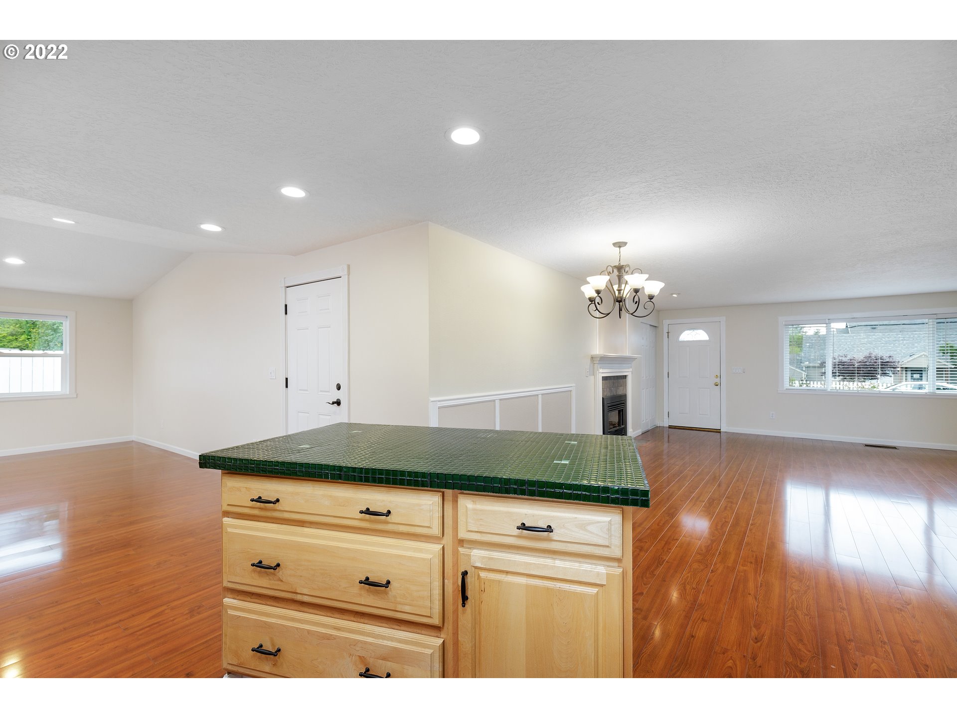 1930 Southeast Palmblad Road Gresham, OR 97080 - Photo 7 of 28 Kitchen/Dining Room