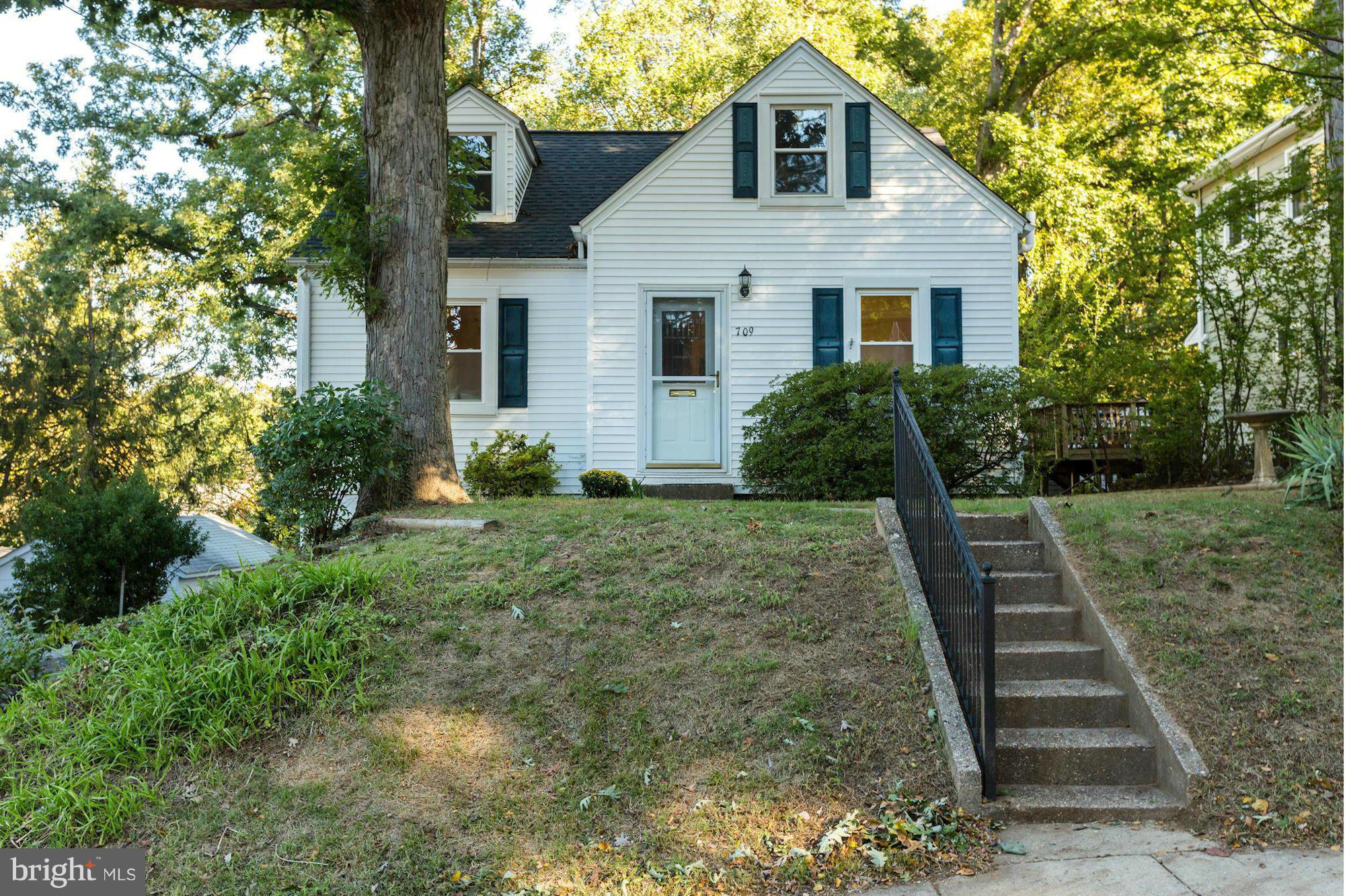 709 Silver Spring Avenue Silver Spring, MD 20910 - Photo 1 of 24 Exterior (Front)