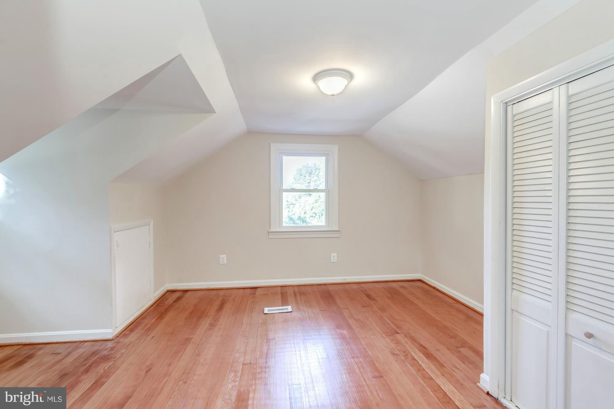 709 Silver Spring Avenue Silver Spring, MD 20910 - Photo 12 of 24 Bedroom #3