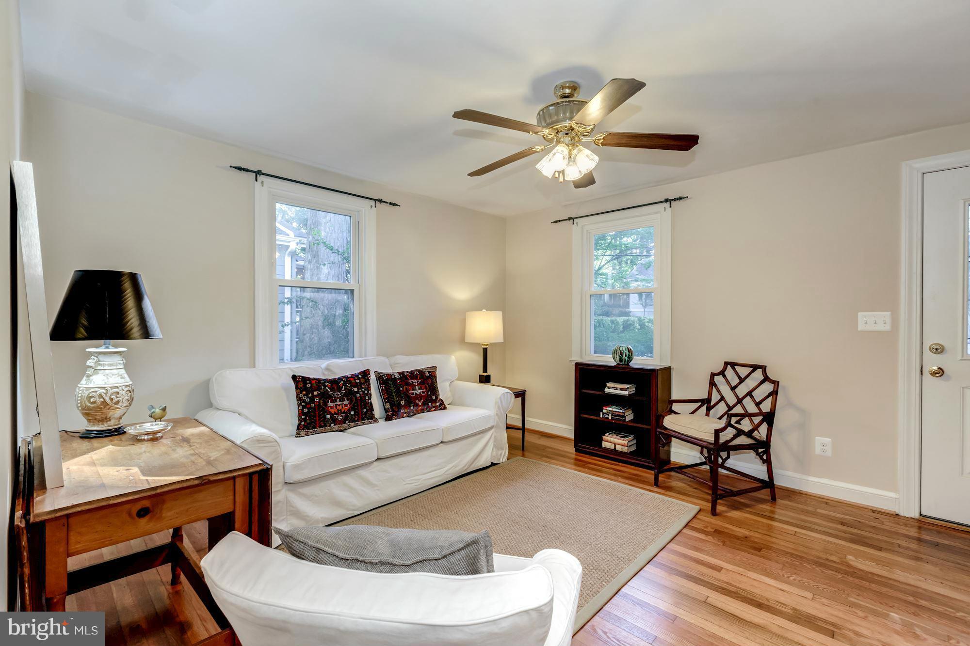 709 Silver Spring Avenue Silver Spring, MD 20910 - Photo 3 of 24 Living Room #2