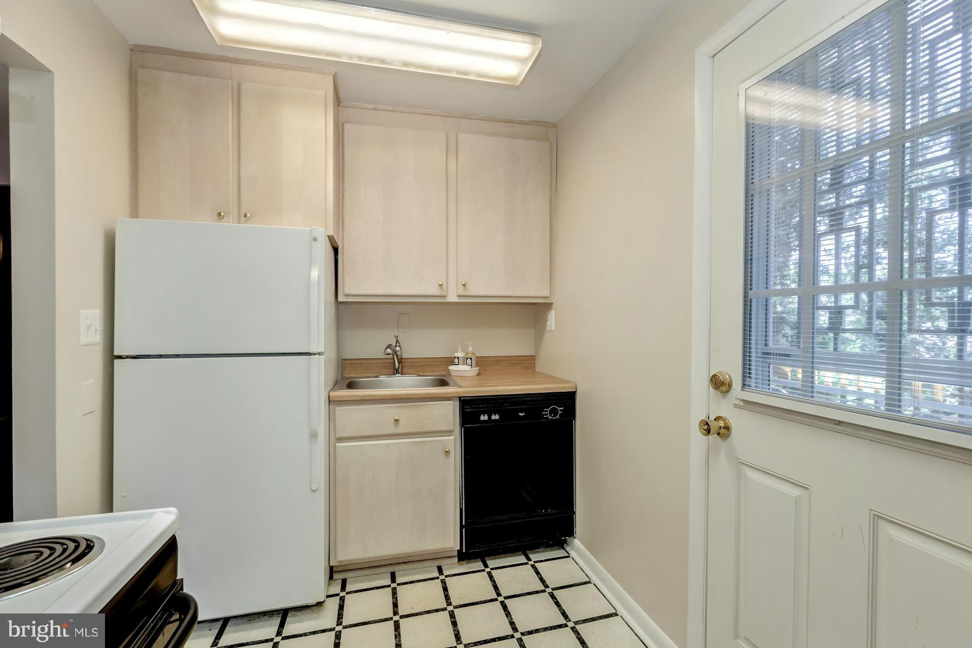 709 Silver Spring Avenue Silver Spring, MD 20910 - Photo 8 of 24 Kitchen #3