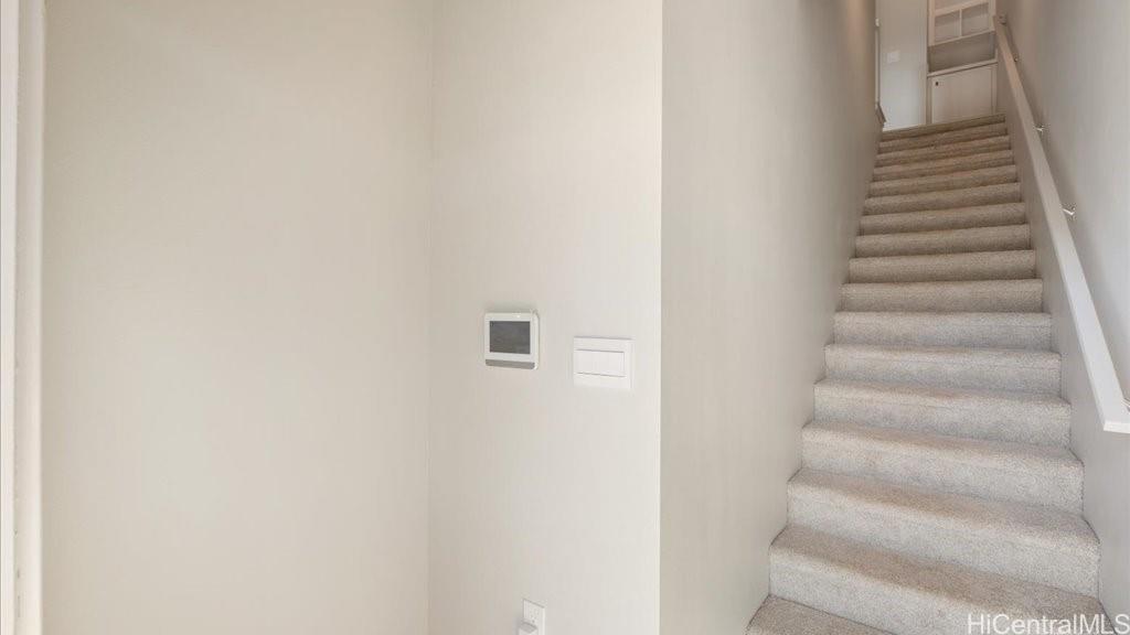 91-1170 Hoonaauao Street, Unit 1611 Kapolei, HI 96707 - Photo 17 of 24 a view of entryway