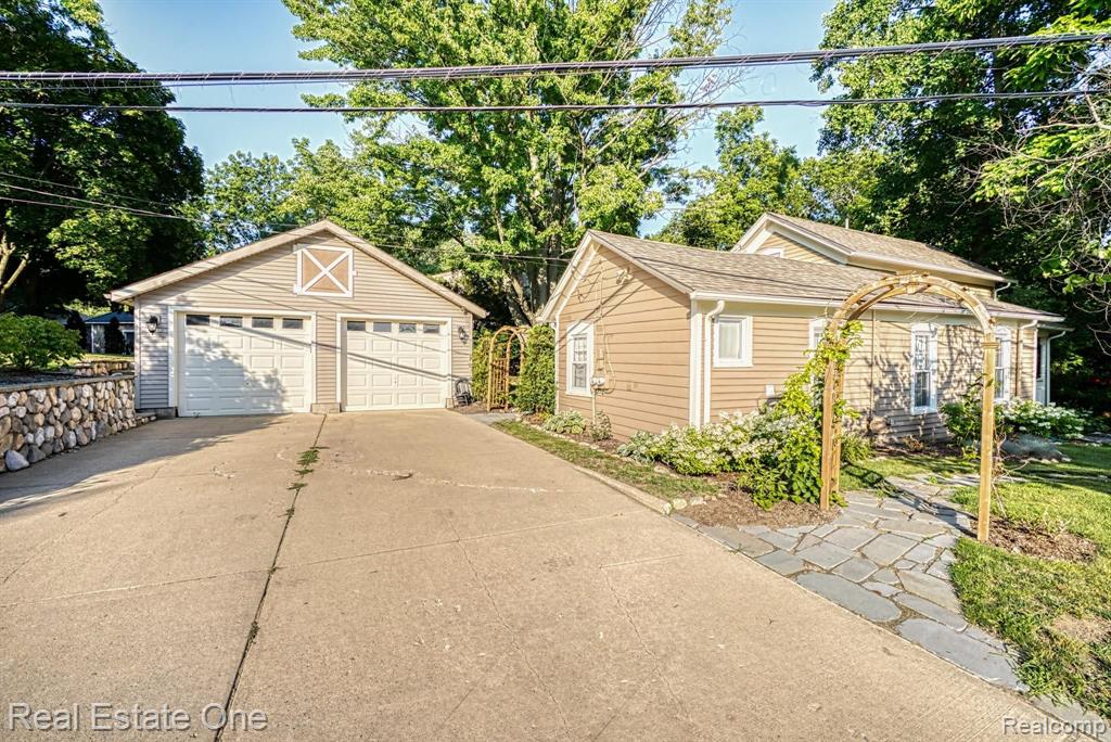 205 Romeo Road Rochester, MI 48307 - Photo 20 of 25