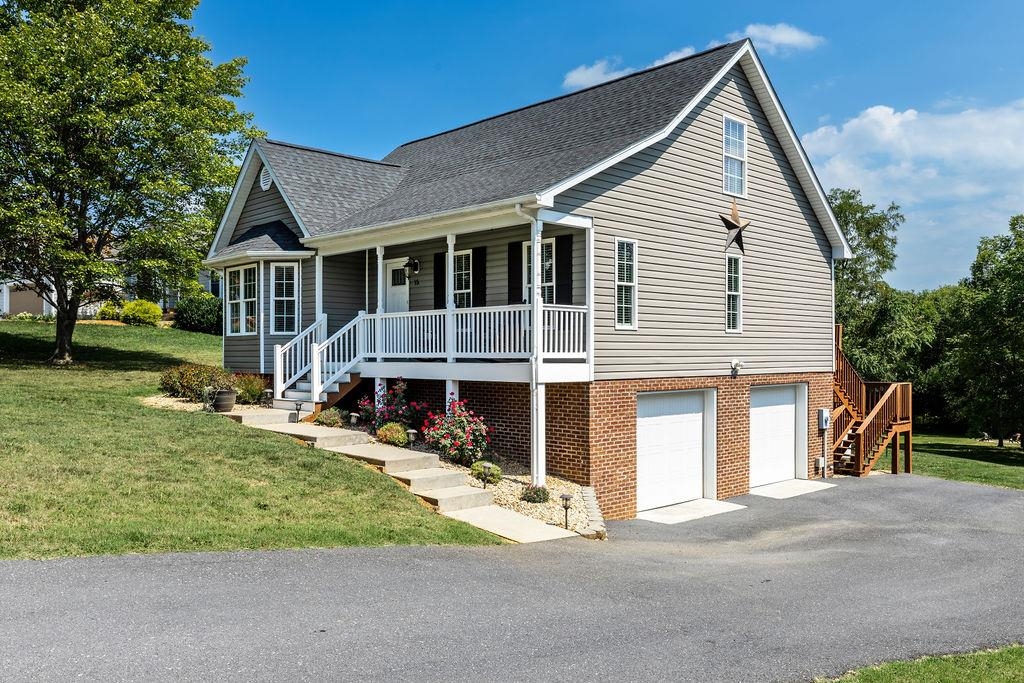 15 Rolla Mill Road Verona, VA 24482 - Photo 5 of 73 a view of a house with a yard and tree s