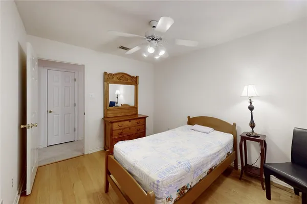 $319,900 | 5901 Sheffield Terrace Lane, Bryan, TX 77802