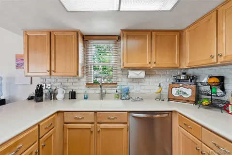 $325,000 | 3081 South Macon Circle, Aurora, CO 80014
